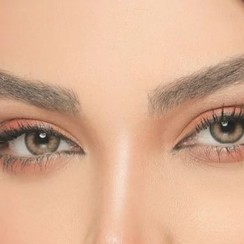 لنز رنگی چارمینگ گرین برند آیس کالر سری لاکچری