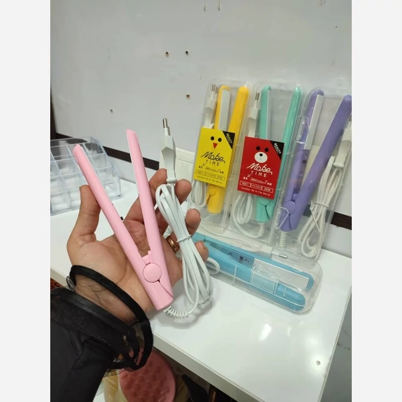 اتو موی مسافرتی وارداتی درجه یک ، دارای رنگ بندی ، اتو موی فانتزی ، مینی اتو کوچک ، اتوی موی رنگی با صفحه سرامیکی