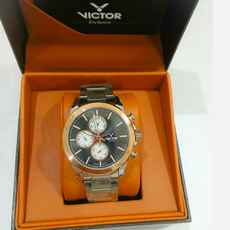ساعت مچی عقربه ای مردانه VICTOR سه موتوره فعال فول تایم ژاپن مدل V5743-04 موتور میوتا ژاپن