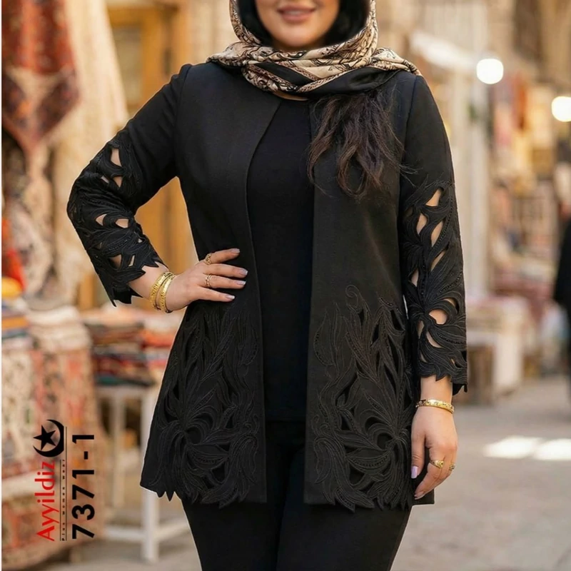 کت 7371 زنانه مجلسی کرپ مروجت سایز بزرگ مزونی