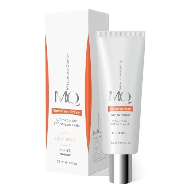 کرم ضد آفتاب رنگی ام کیو SPF50 مدل LIGHT BEIGE OIL FREE مناسب پوست های چرب حجم 55 میلی لیتر