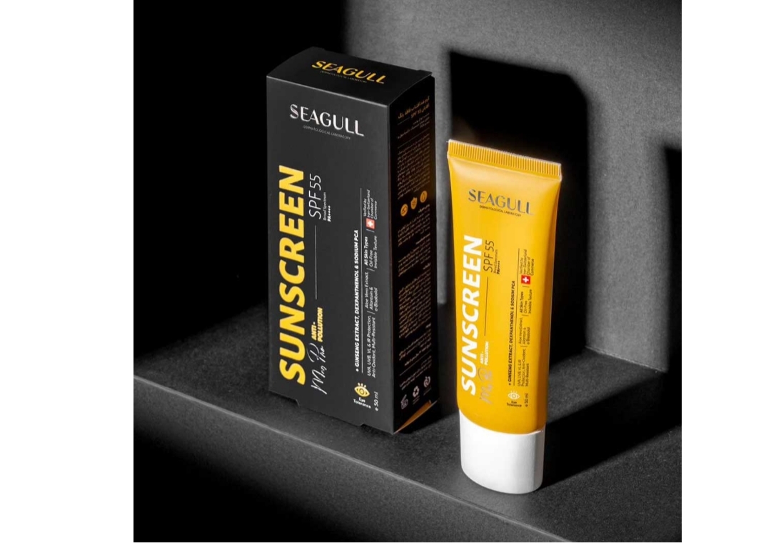 کرم ضدآفتاب فاقد رنگ سی گل مناسب آقایان SPF55 حجم 50ml