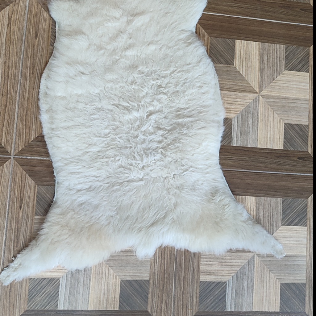 پوست گوسفندی دباغی شده درجه یک کد4