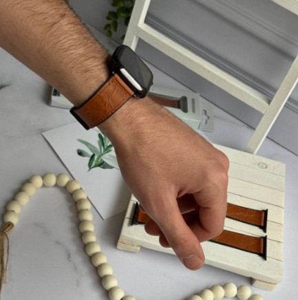 بند چرمی اپل واچ مدل قفل مگنتی مناسب برای Apple Watch سری 1 تا اولترا سایز 38 40 41 42 44 45 49 میلی متر