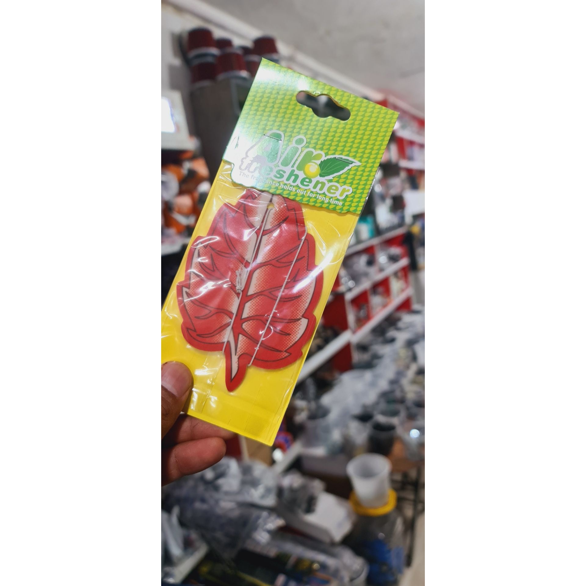 خوشبو کننده آویز کارتی خودرو مدل برگ