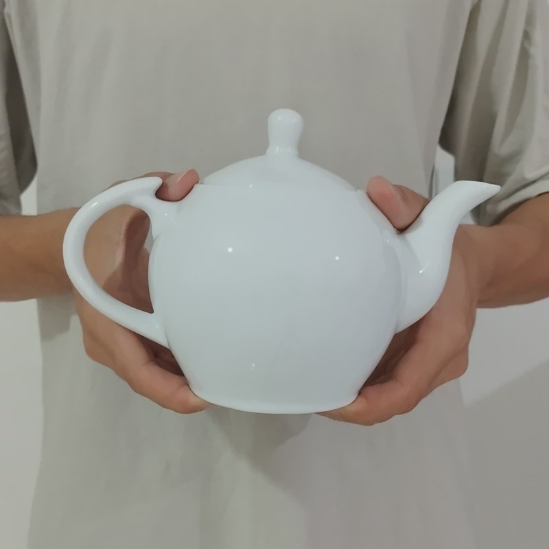 قوری چینی تقدیس سفید ساده سایز 6 با ارسال رایگان
