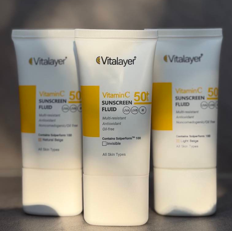 فلوئید ضد آفتاب رنگی SPF50 حاوی ویتامین C ویتالیر