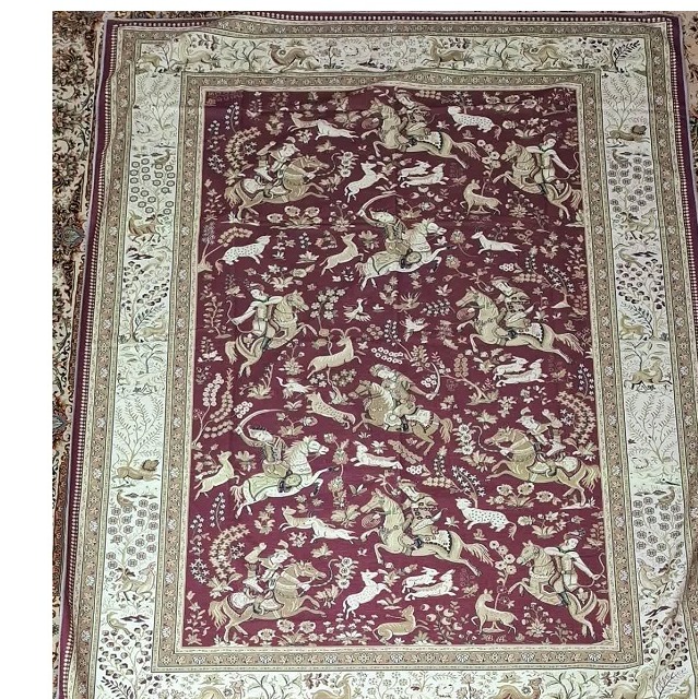  رومیزی و روفرشیهای مخمل شانل 3 متری قرمز طرح آهو