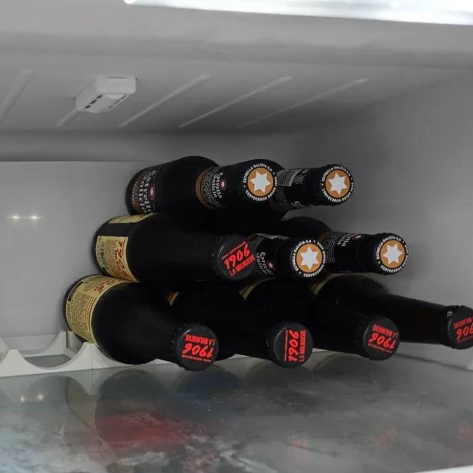 استند نگهدارنده بطری یخچالی (دارای سه فضای قرارگیری بطری)