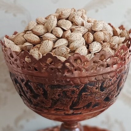 بادام کاغذی آذر یک کیلوگرمی 