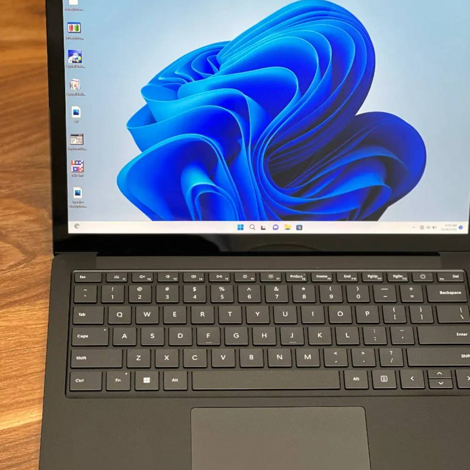  Microsoft Surface laptop 4