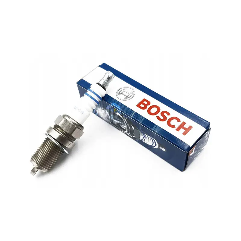 شمع خودرو تک پلاتین پایه کوتاه BOSCH FR7DC بسته 4 عددی آلمان