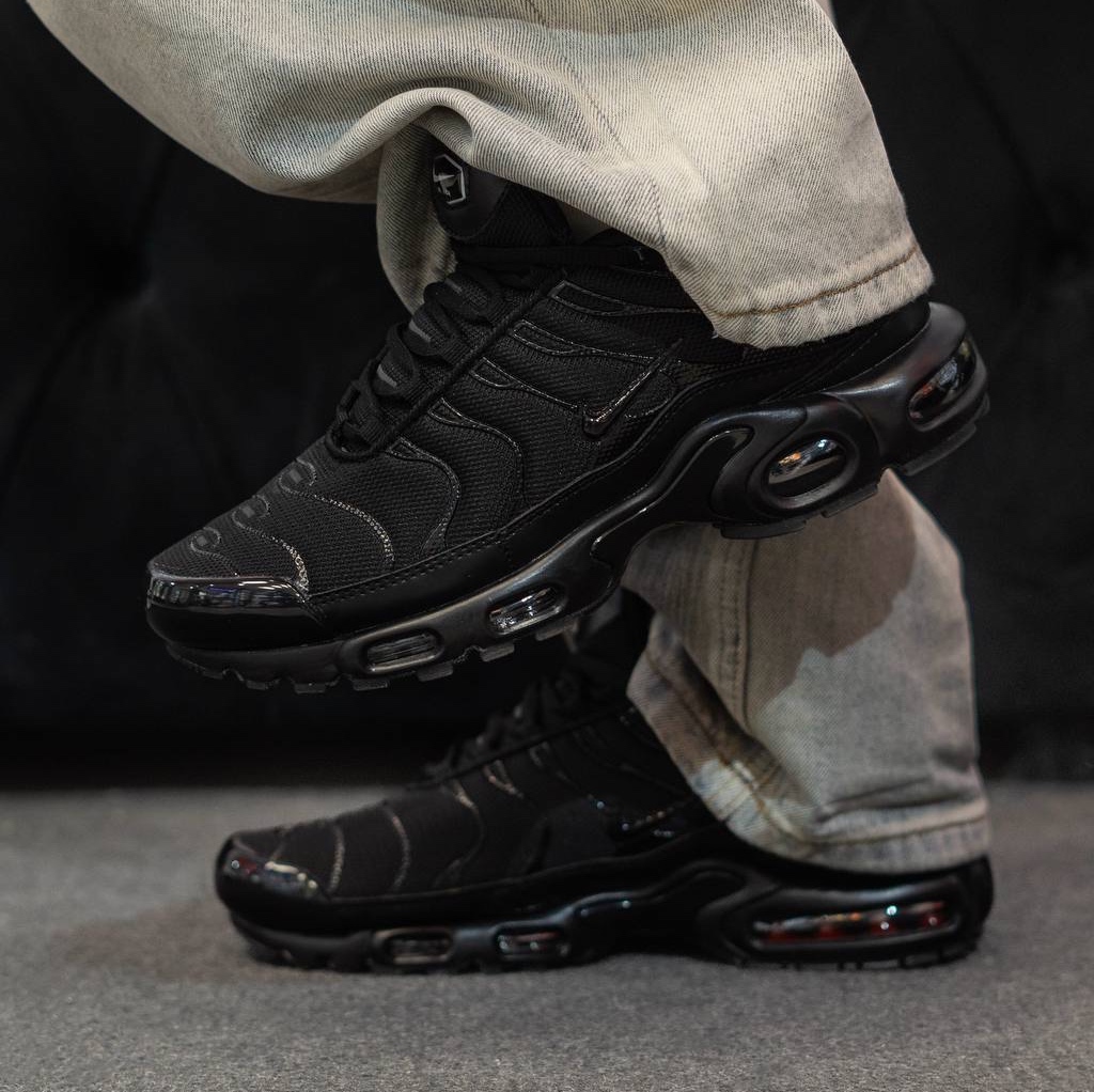 کتونی ویتنامی نایک ایرمکس پلاس تی ان تمام مشکی کیفیت اورجینال Nike Air max plus TN