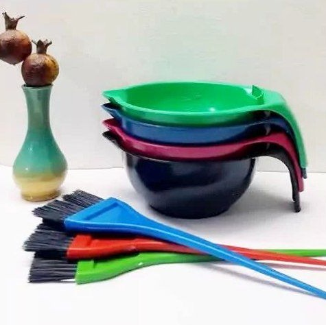 کاسه رنگ و فرچه رنگ مو