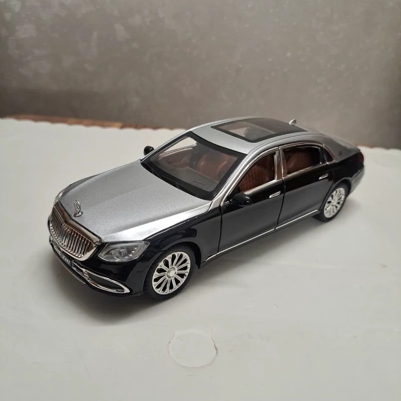 اسباب بازی ماشین فلزی مرسدس بنز اس 600 میباخ دودزا ماکت ماشین فلزی Mercedes Benz S600 MAYBACH نقره ای مشکی