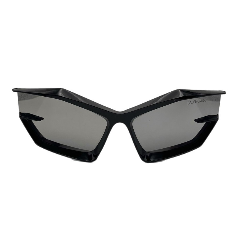 عینک آفتابی زنانه و مردانه فریم خاص UV 400 مدل 24030