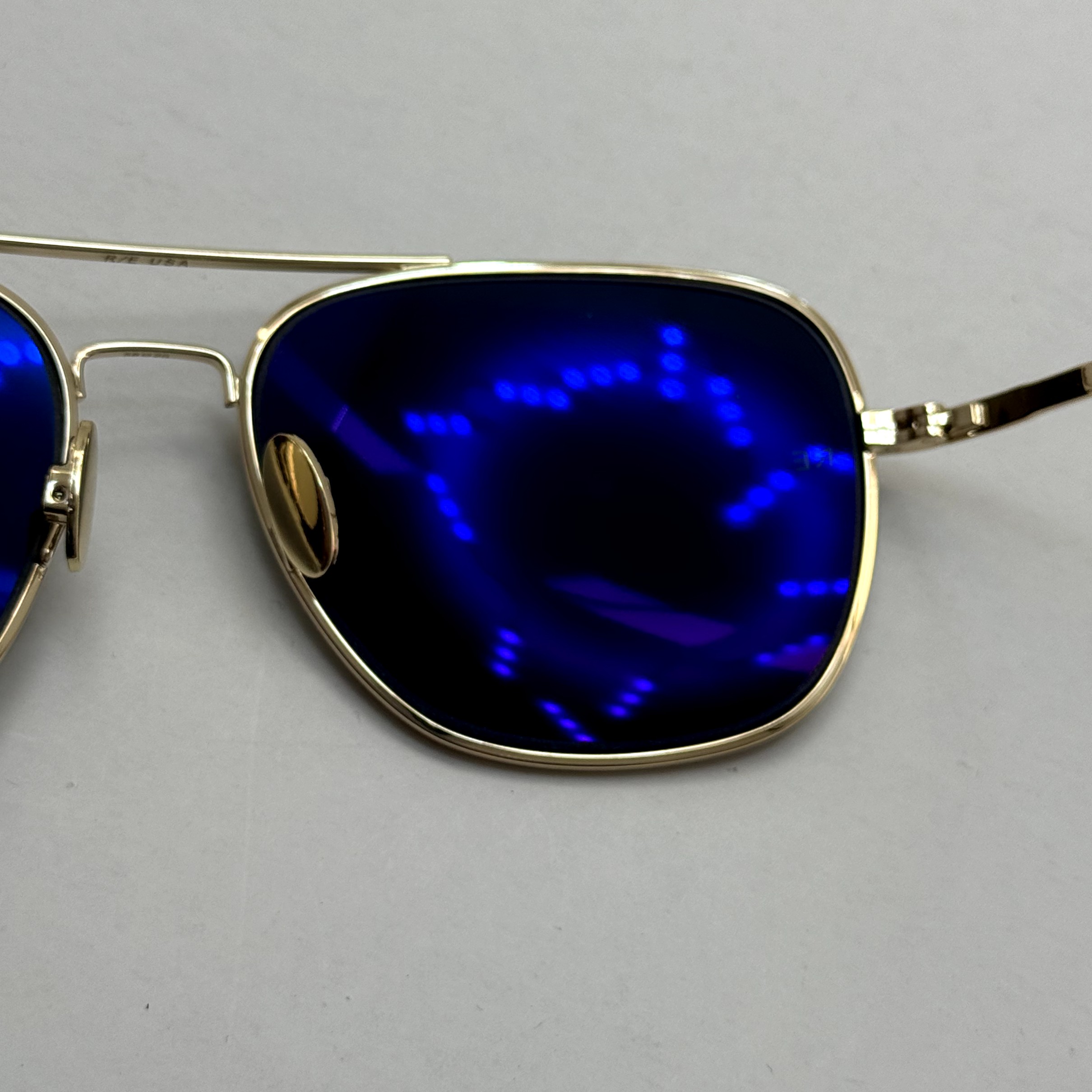 عینک آفتابی خلبانی رندولف شیشه سنگ آنتی رفلکس مشکی فریم طلایی فول پک RANDOLPH AVIATOR RE 58 24K GOLD