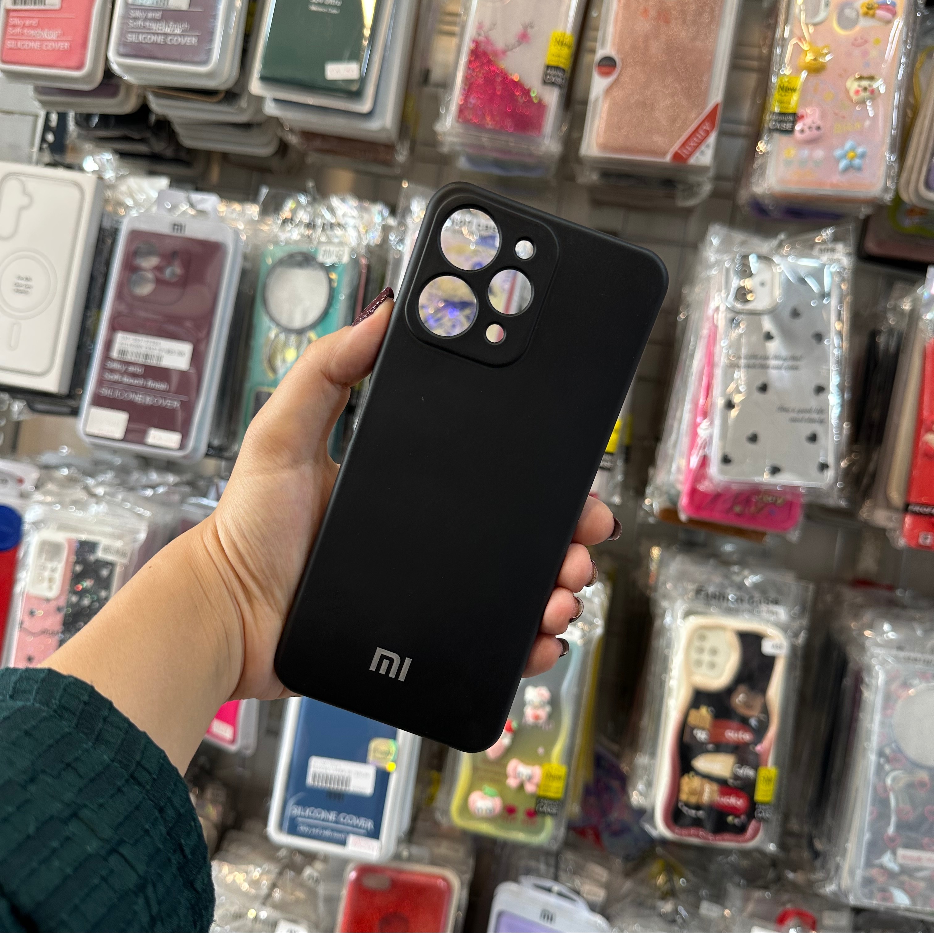 گارد REDMI12 شیائومی مدل سیلیکونی رنگ مشکی