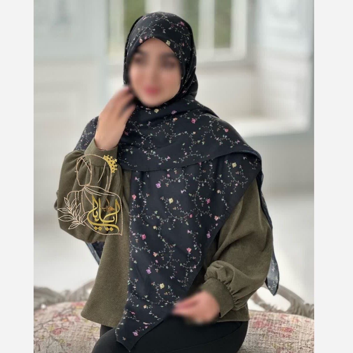 روسری طرح شاخه مدادی گلریز نخی اعلاء قواره 140 مجلسی