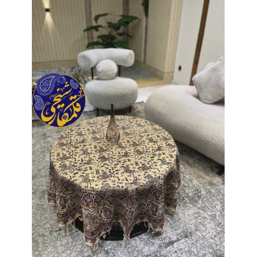 رومیزی گرد چاپ قلمکار شیخی طرح چوگان قطر 180