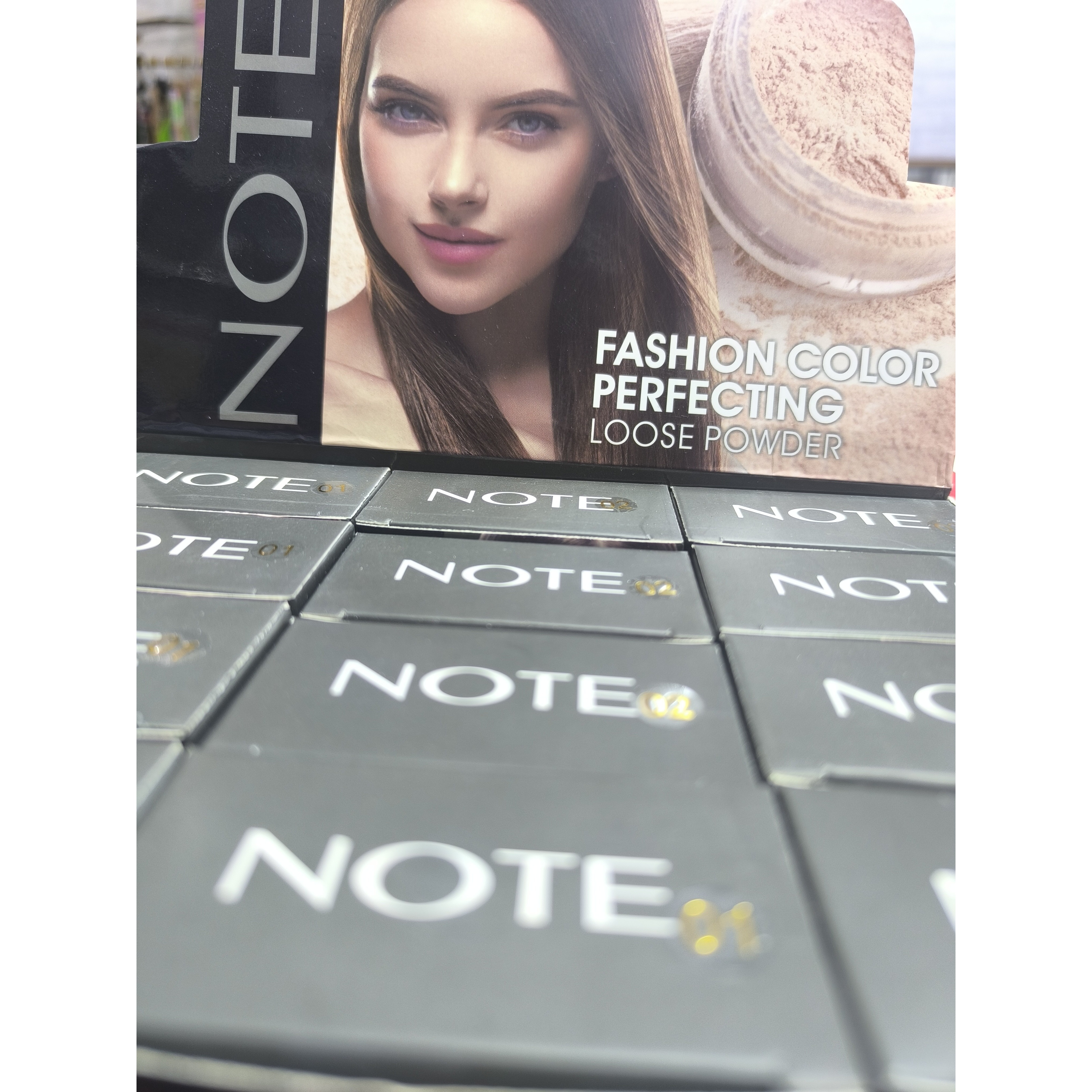 پودر فیکس نوت (NOTE Loose Powder) تثبیت کننده آرایش با جلوه مات و طبیعی