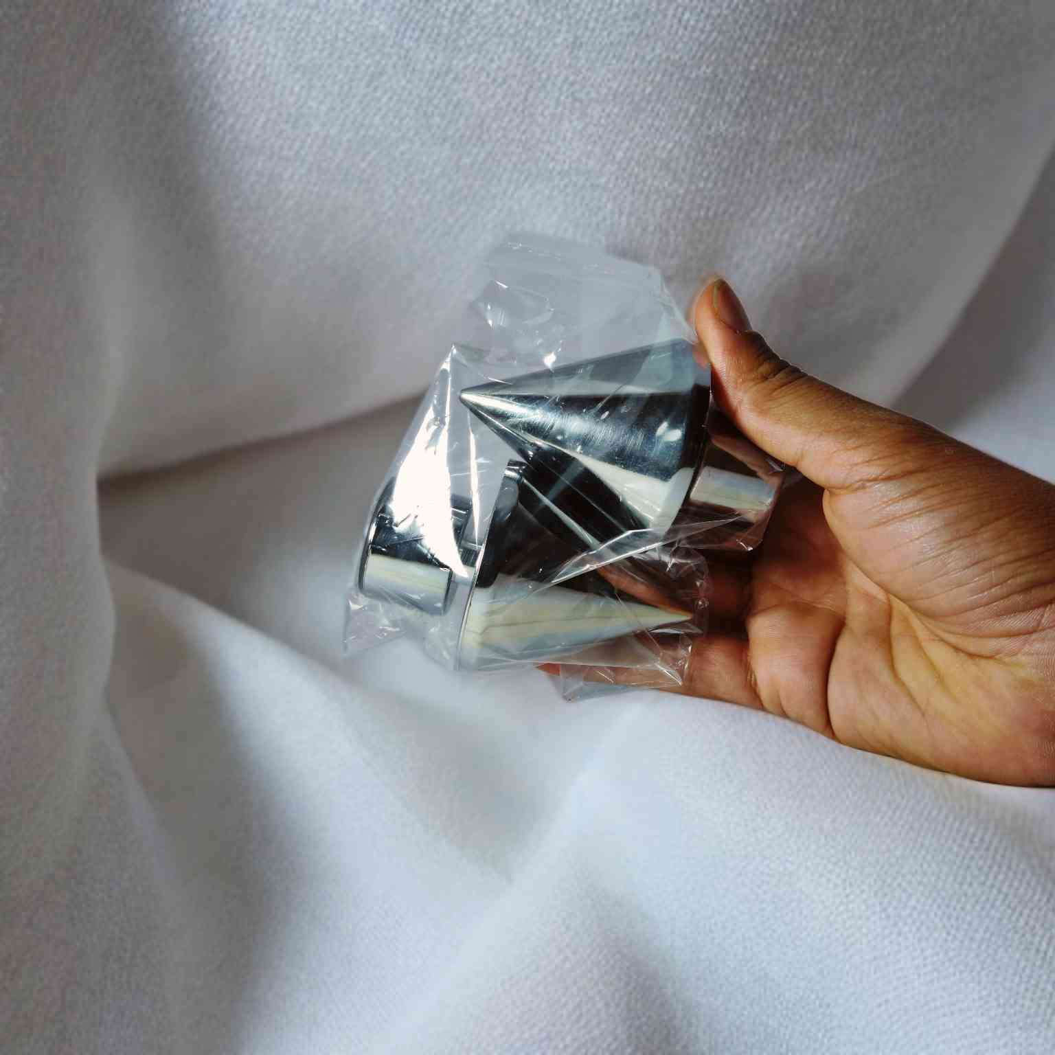 کلاهک طرح موشکی میله پرده آماده