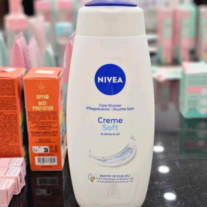 قیمت و خرید شامپو و کرم ویتامینه روغن بادام 500میل نیوا NIVEA