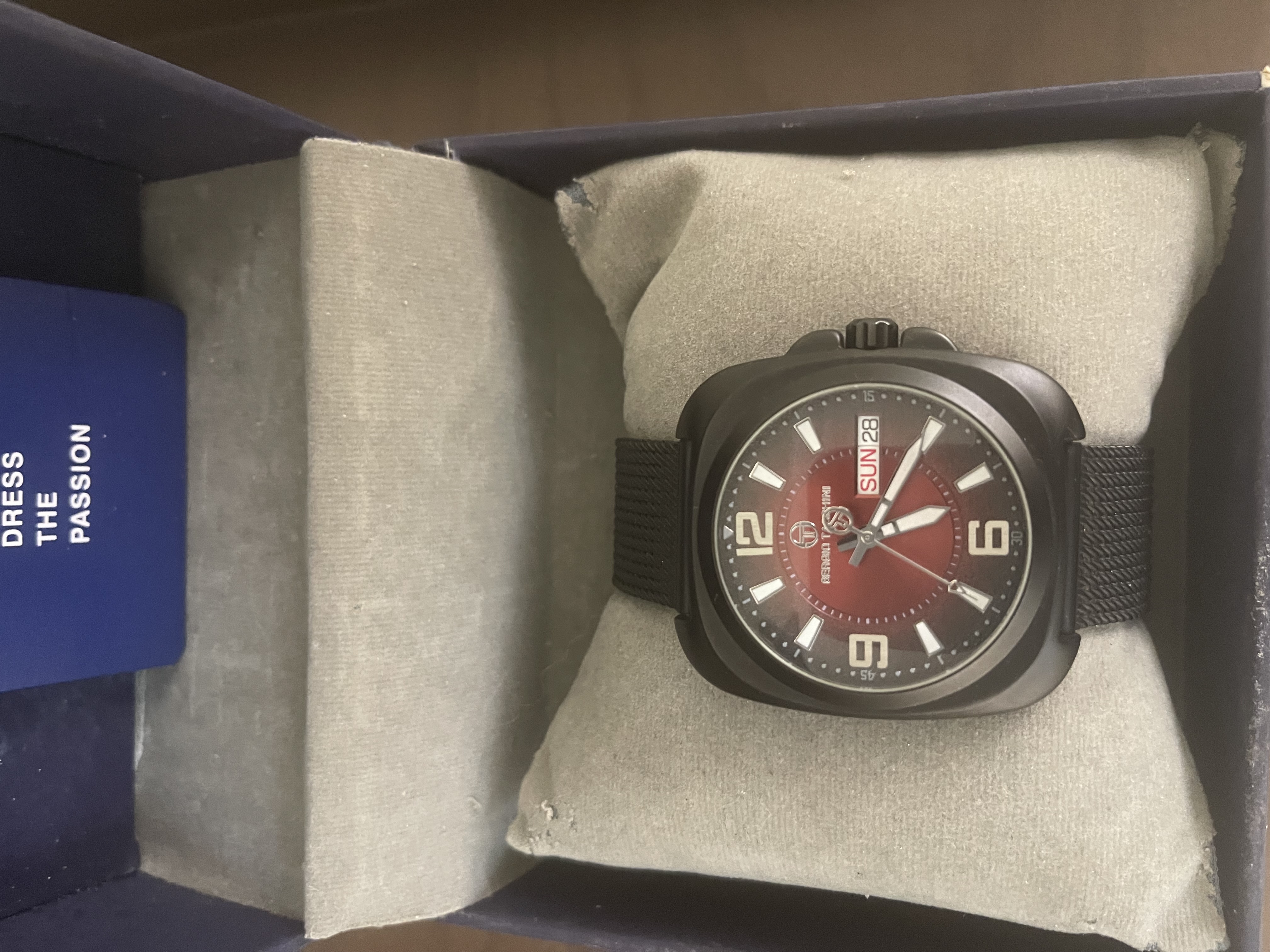 ساعت سرجیو تاچینی ایتالیایی Sergio Tacchini