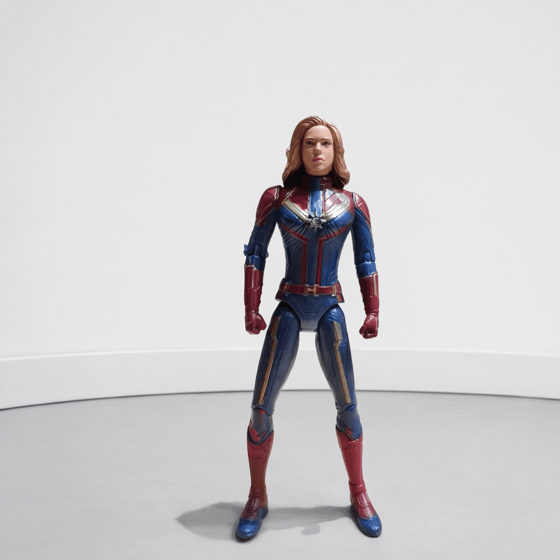 فیگور کاپیتان مارول (Captain Marvel نسخه بری لارسون