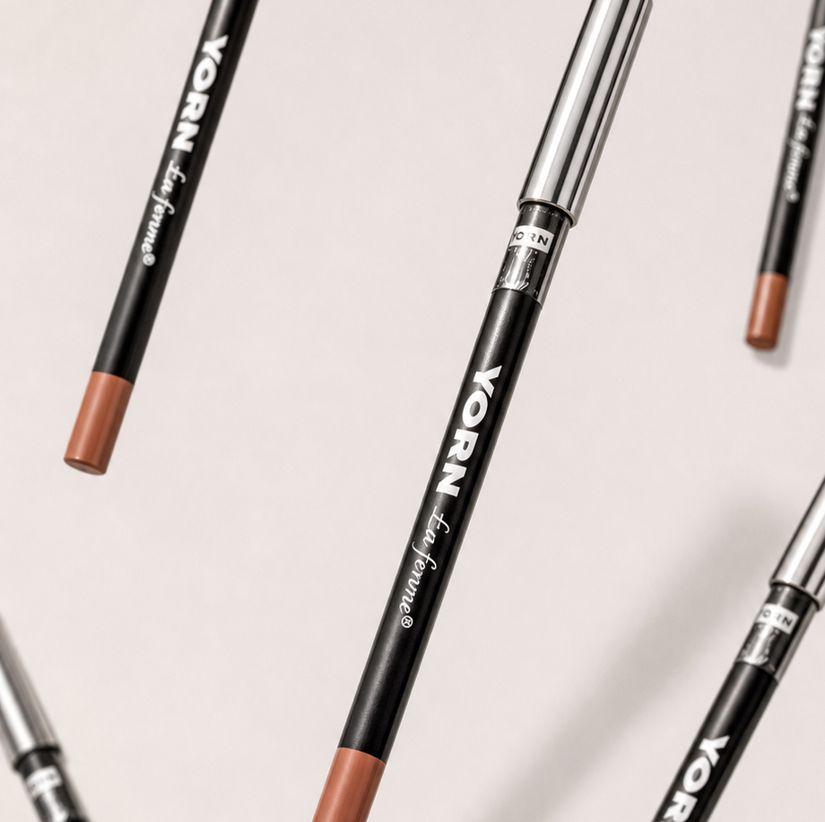 مداد لب ضد آب یورن مدل لا فم (YORN La Femme Lip Liner)