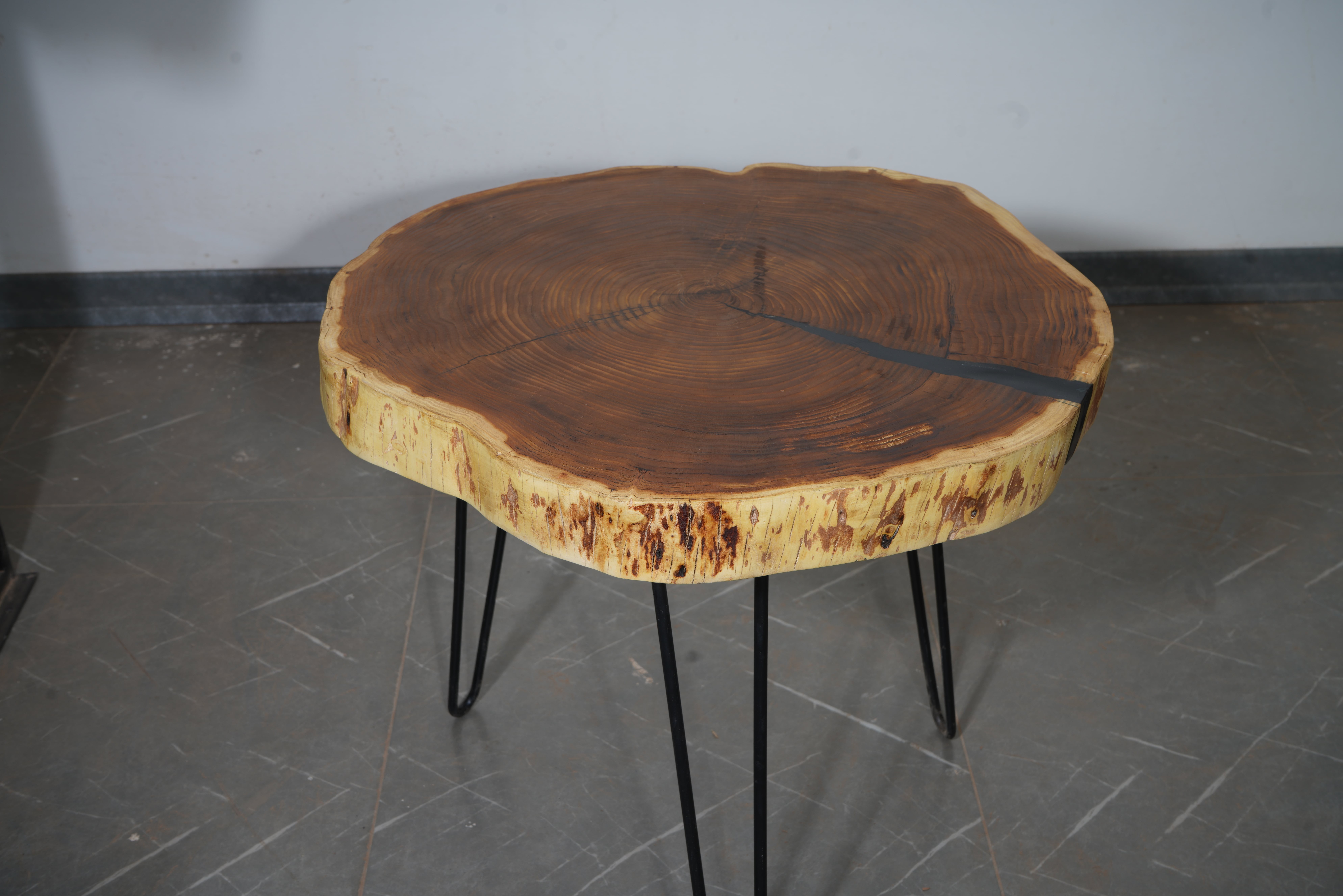 میز عسلی چوب سنجد و رزین