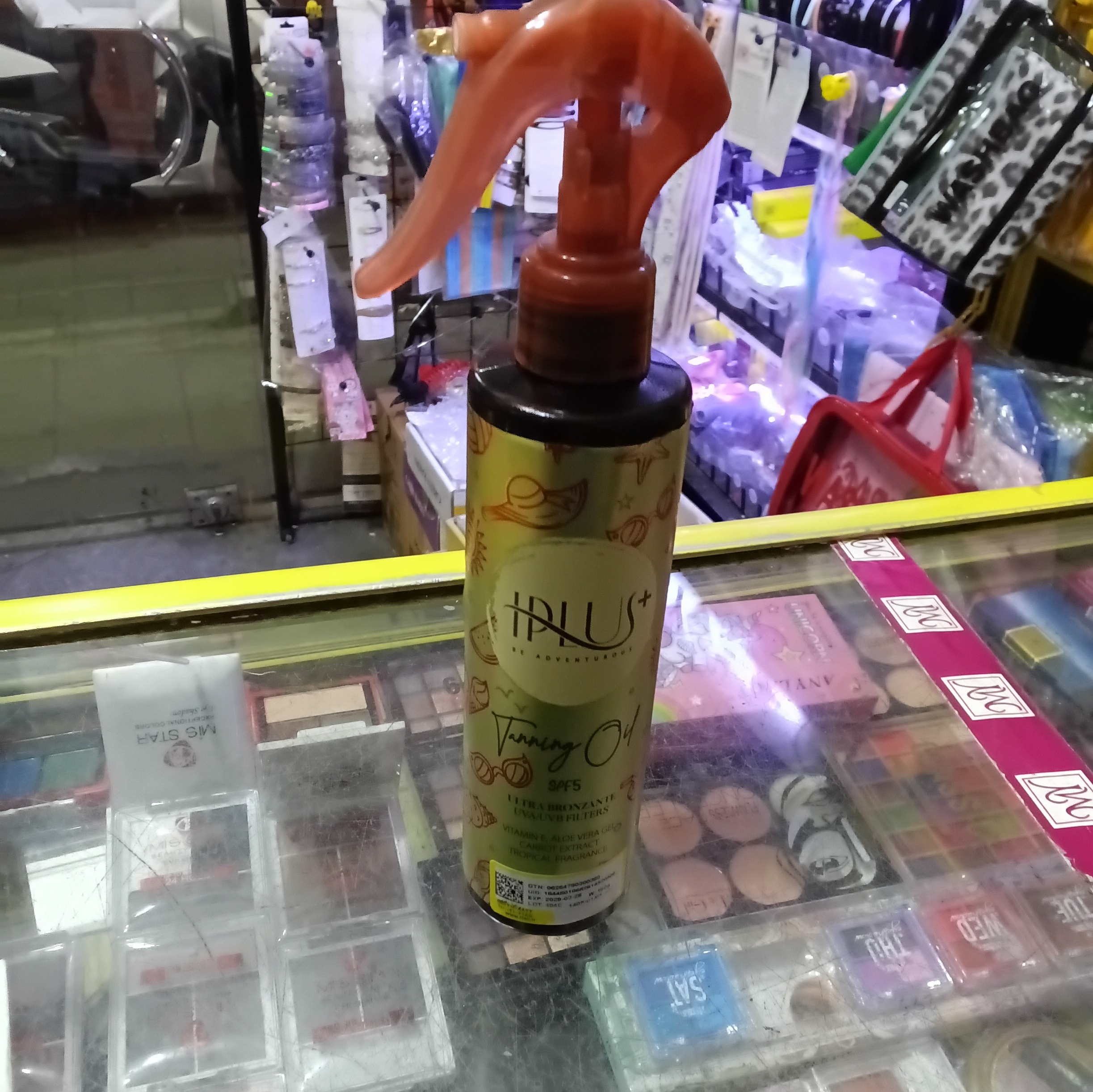 اسپری روغن برنزه کننده آی پلاس