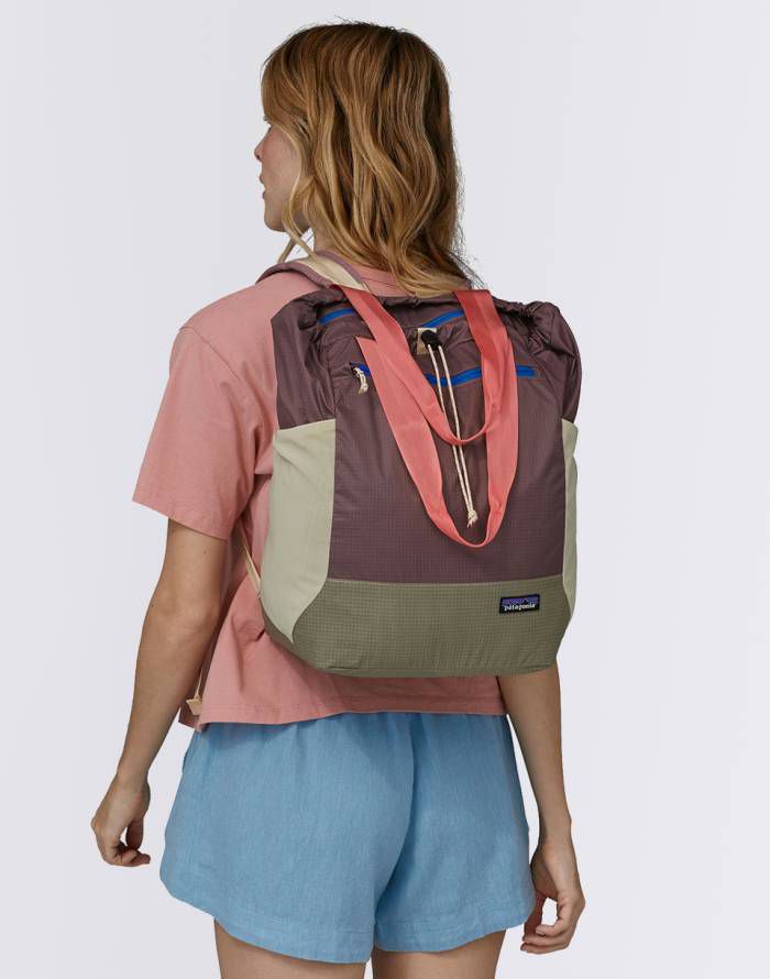 کیف چندکاره پاتاگونیا مدل Lightweight Travel Tote Pack 22L | کولهپشتی و کیف دستی سبک