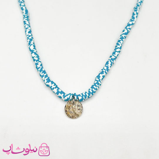 گردنبند زنانه فیمو با طرح آویز سکه ای و رنگ آبی سفید کد 30