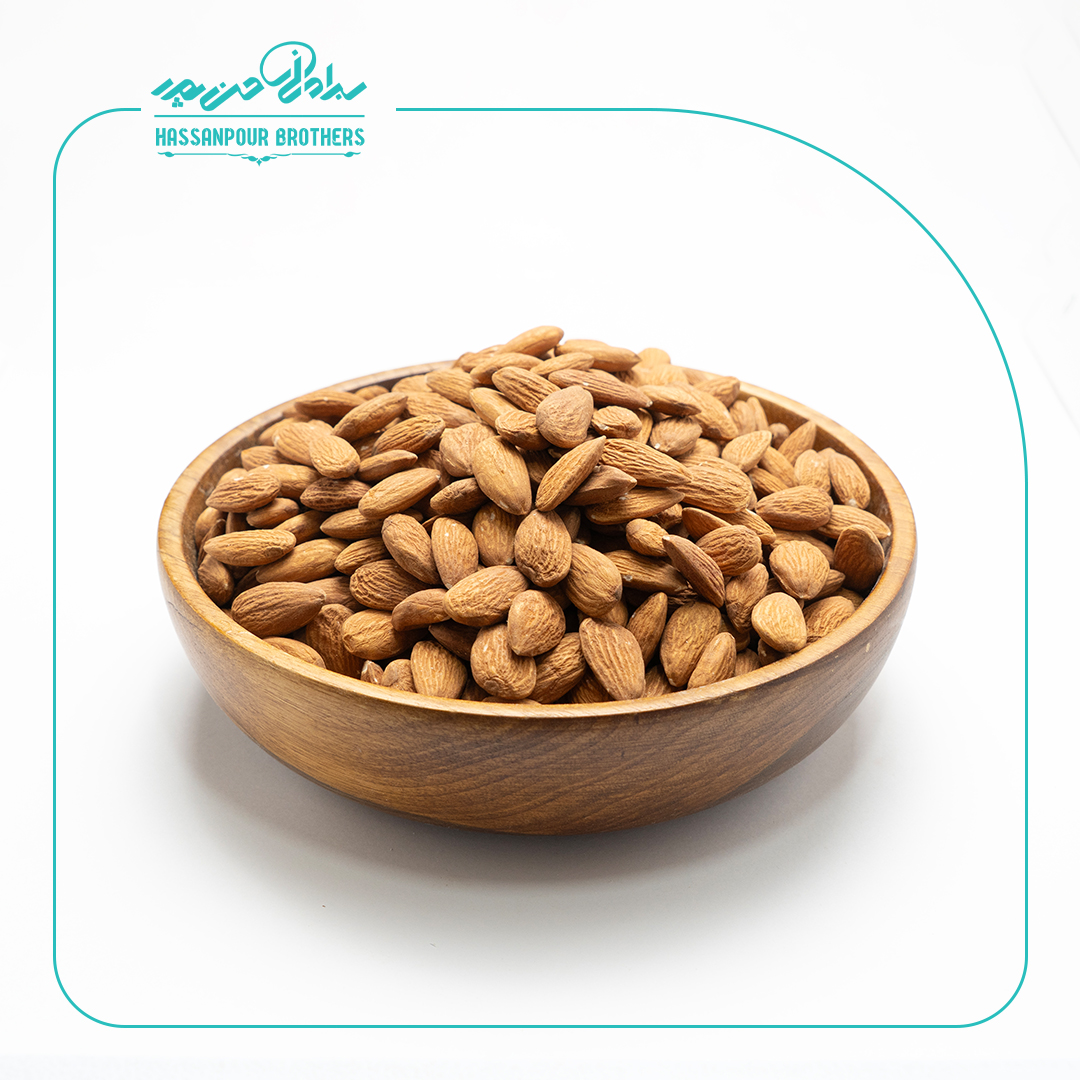 مغز بادام درختی خام