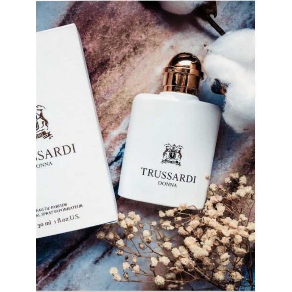 عطر تروساردی دونا اصل لوزی سوییس گرمی(دکانت) Trussardi Donna