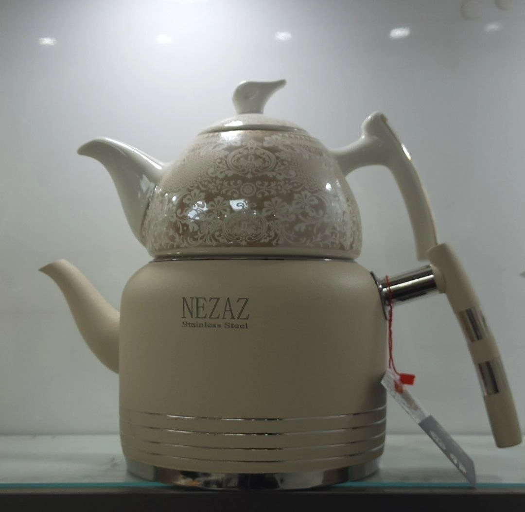 کتری قوری نزاز NEZAZ رنگی 2.5 لیتری رنگی قوری چینی دسته استیل کف چدن کد 2408 (پس کرایه)