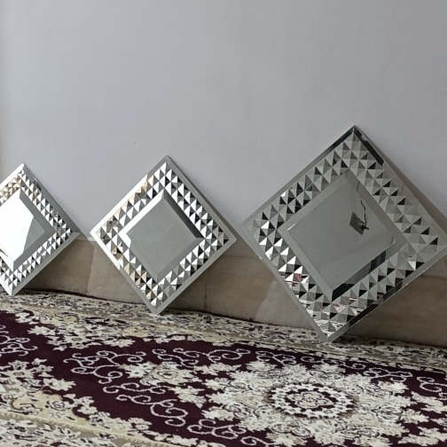 دیوار کوب آینه ای
