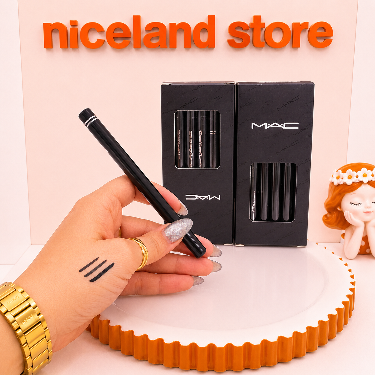 خط چشم ماژیکی m.a.c برای خط چشمی دقیق و حرفه ای (آف قیمت محصولات،بمناسبت افتتاحیه)