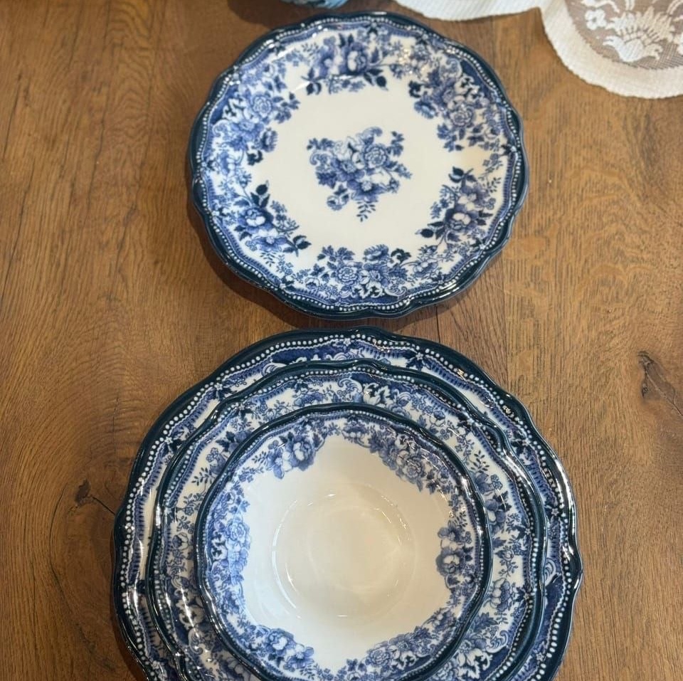 سرویس غذاخوری 24 پارچه طرح VELOUR برند KOSAVA