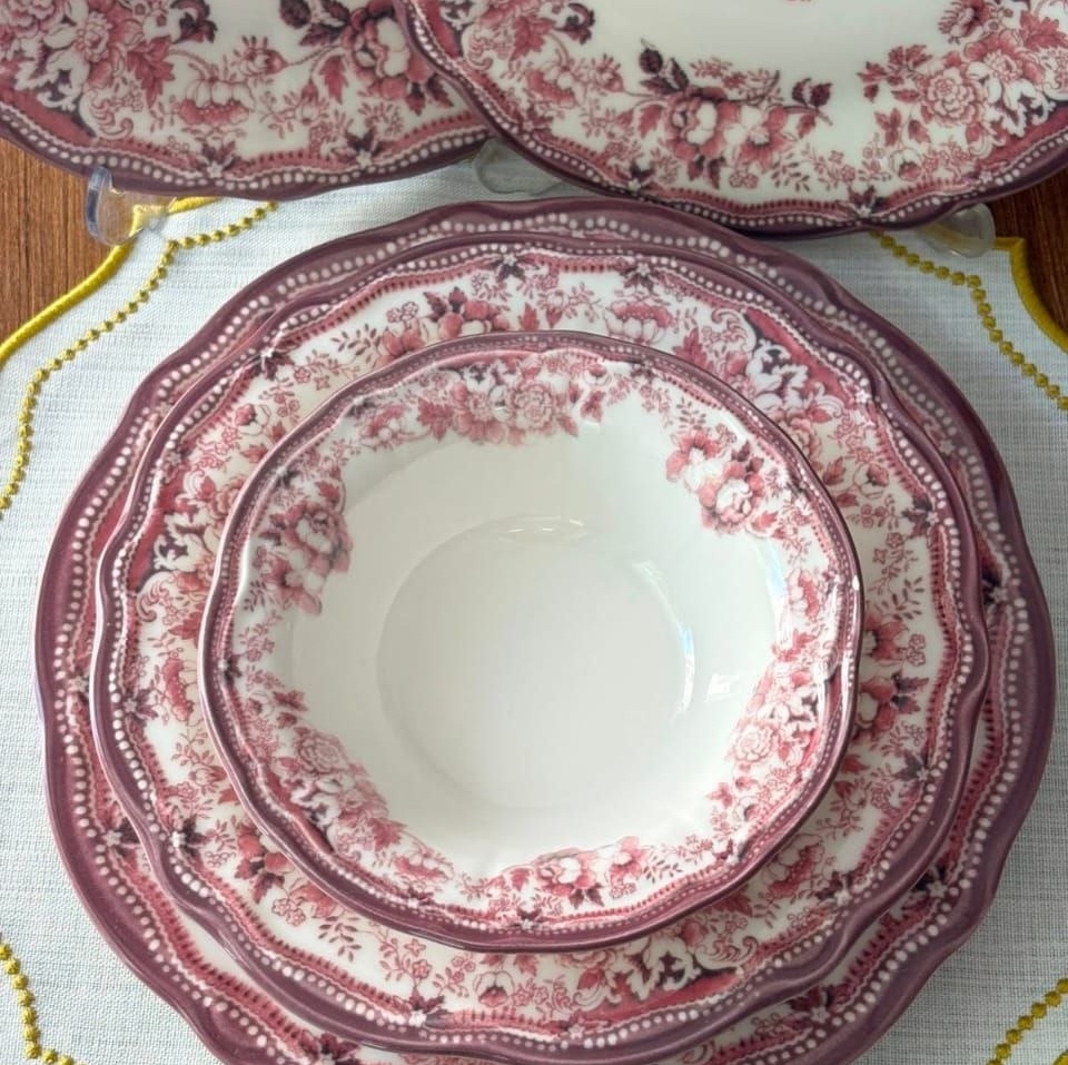 سرویس غذاخوری 24 پارچه طرح VELOUR برند KOSAVA