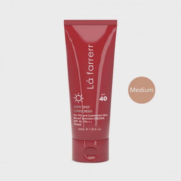 کرم ضدآفتاب و ضدلک رنگی لافارر مدل SPF40-Medium مناسب پوست چرب و آکنهدار