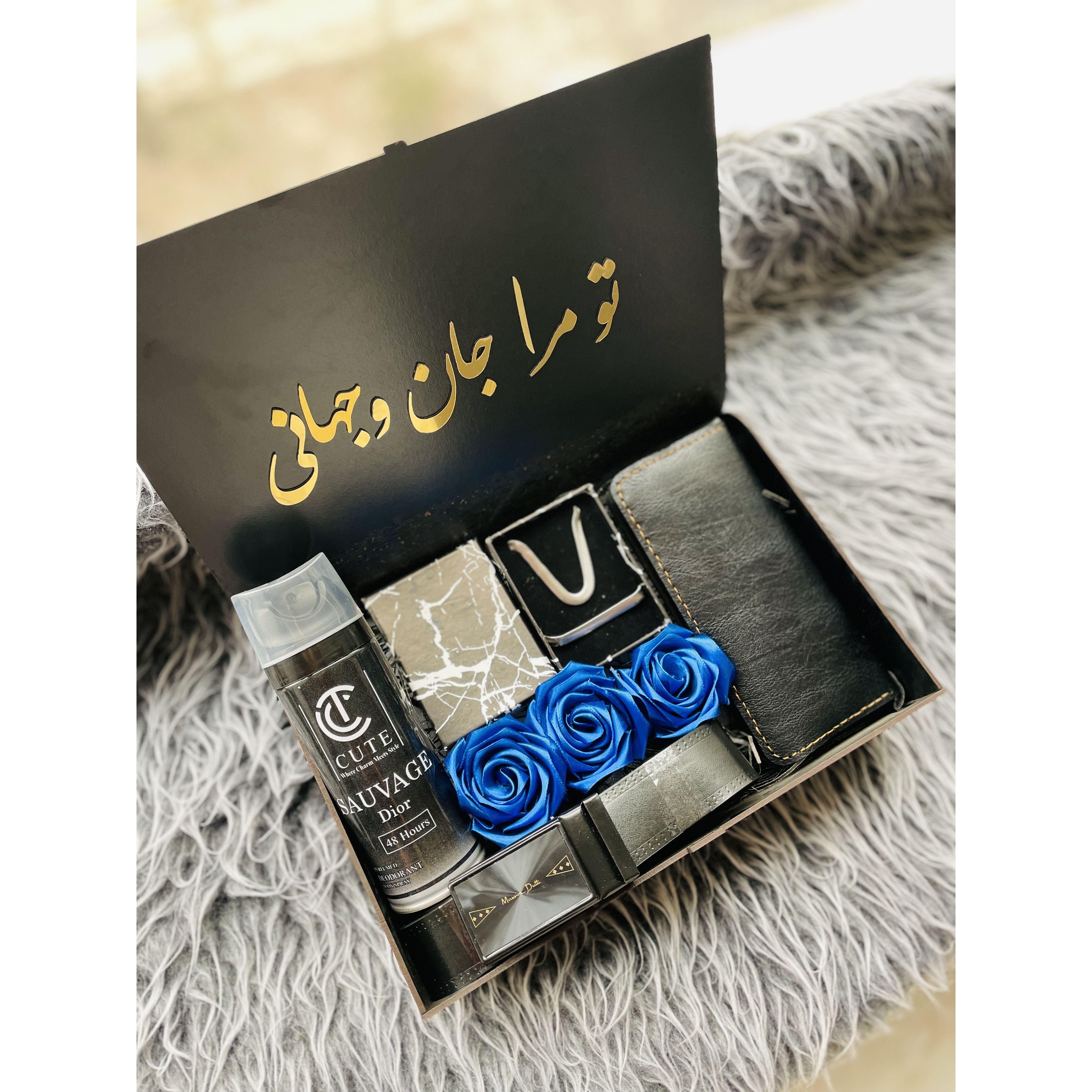 پک هدیه مردانه شیک و اقتصادی ست ماری کیف پول کمربند اسپری و باکس چوبی شیک 1