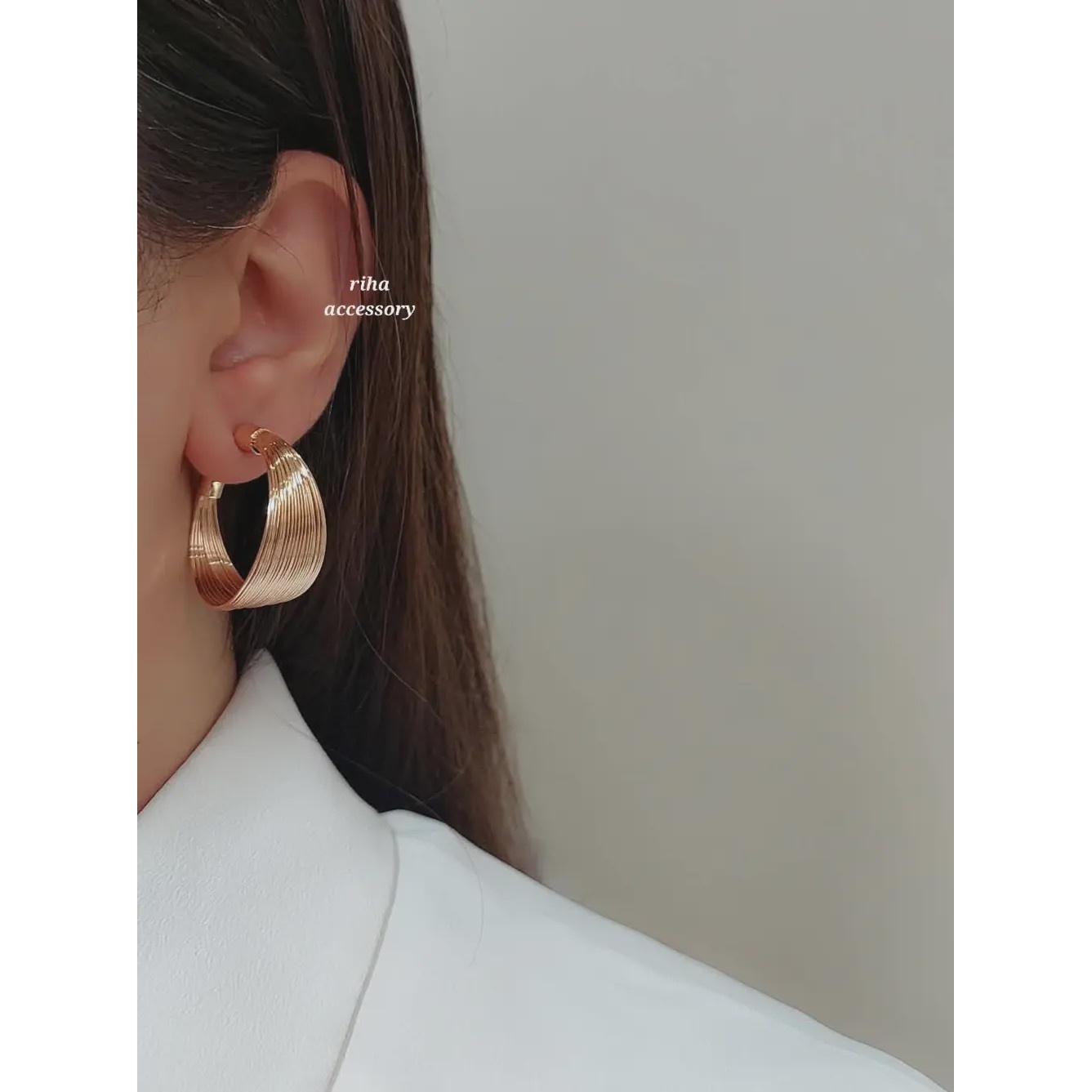 گوشواره حلقه ای بزرگ
