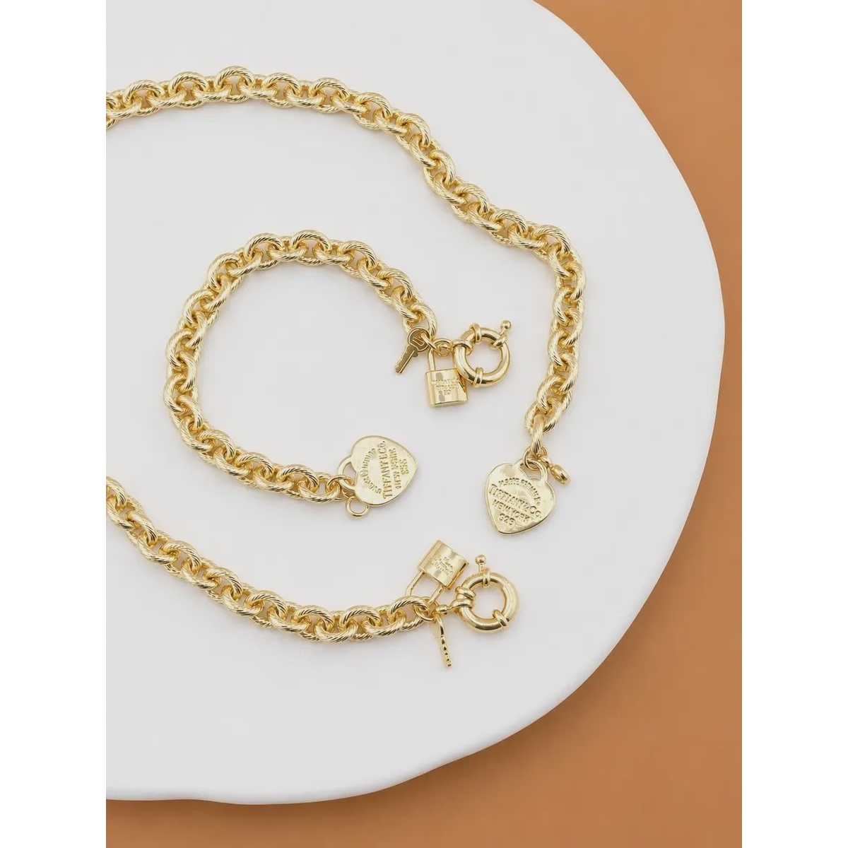 گردنبند و دستبند Tiffany تراشه خرید به صورت جداگانه