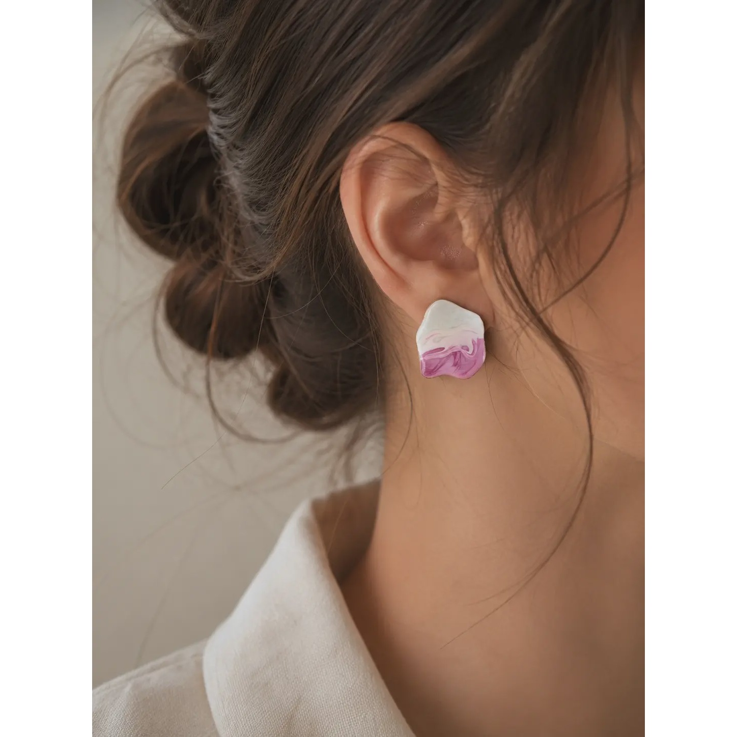 گوشواره میخی مدل blush pink