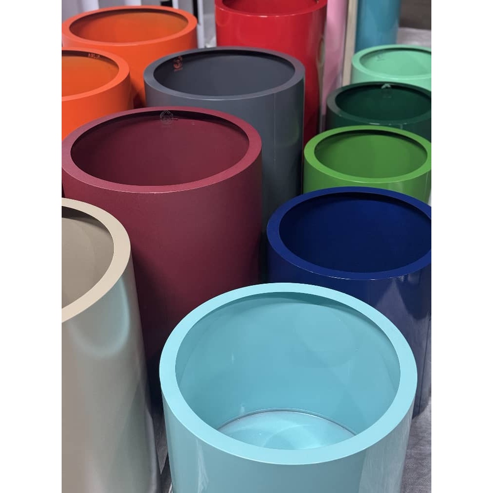 گلدان استوانه ای فلزی قطر 60 سانتیمتر - چرخدار - زیرگلدانی کشویی - ورق 1 میل - رنگ کوره ای