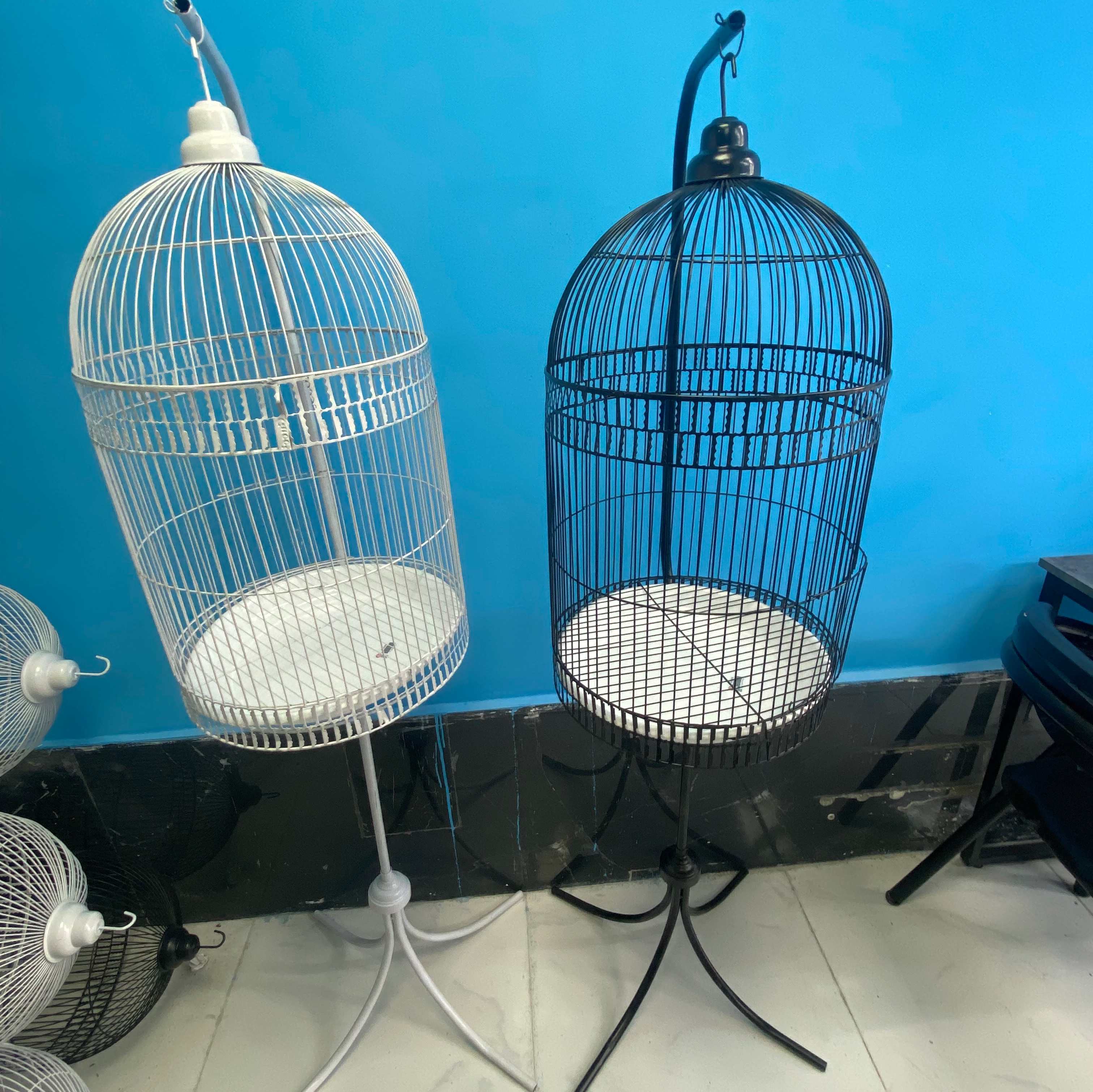 قفس گرد پایه دار ( ارسال پس کرایه )