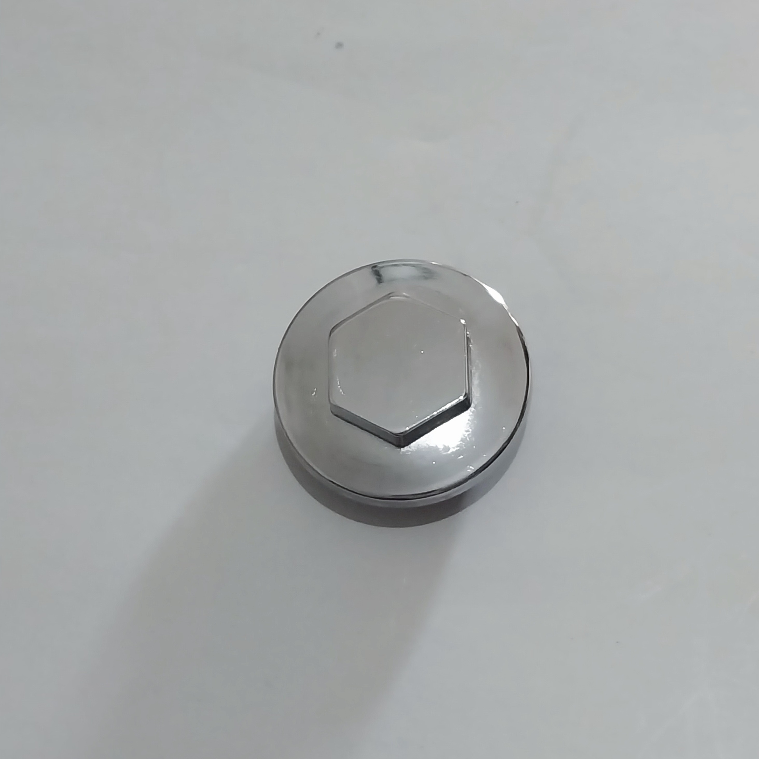 پیچ تخلیه روغن بغل موتورسیکلت هوندا 