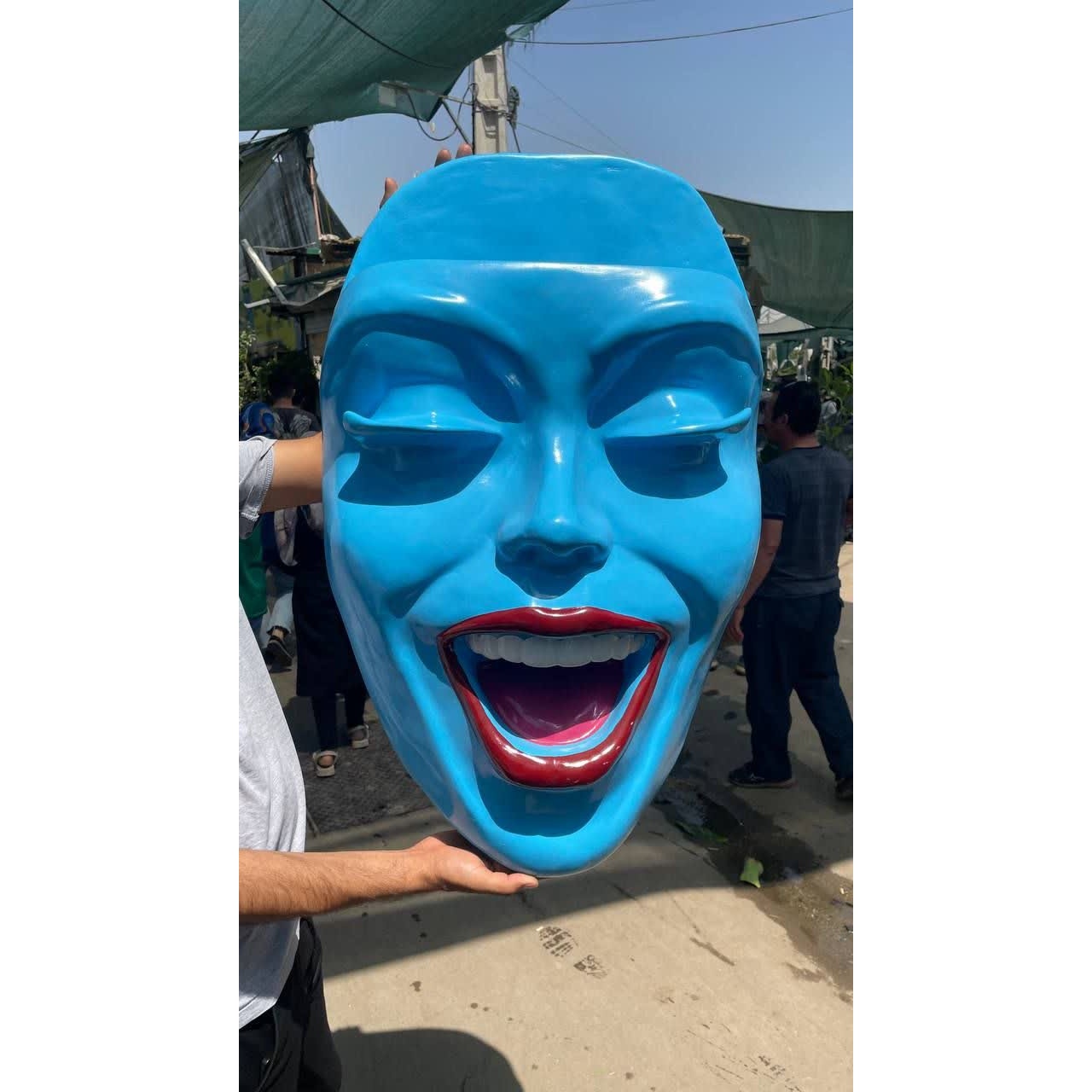گلدان رخ لبخند دیواری چهره رنگ ابی
